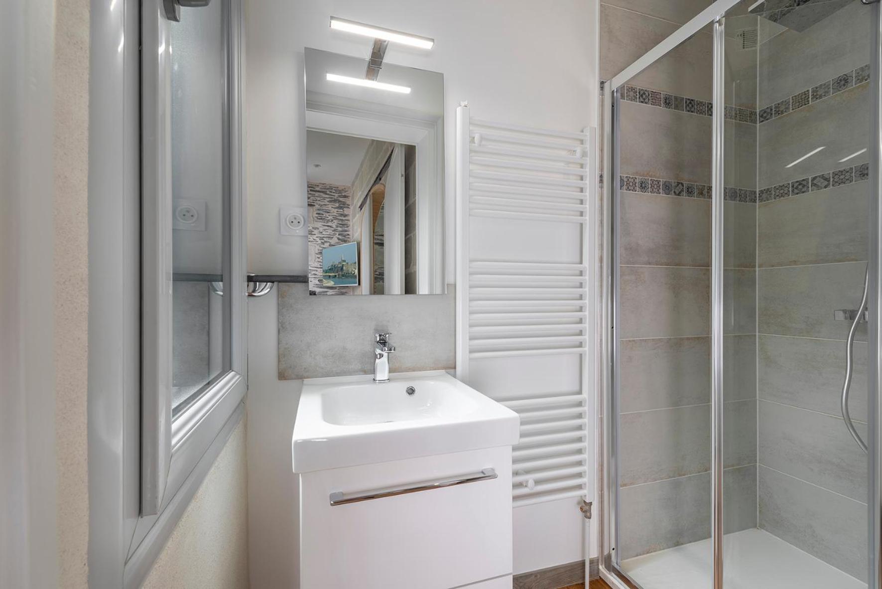 Appartements Lumineux Et Charmants En Coeur De Ville Анже Стая снимка