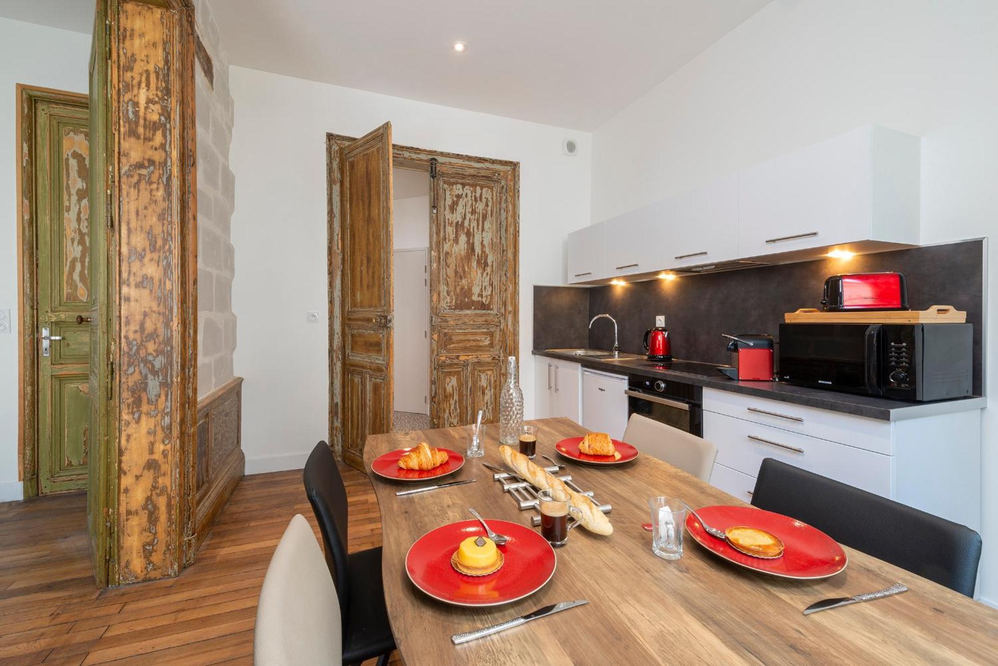 Appartements Lumineux Et Charmants En Coeur De Ville Анже Екстериор снимка
